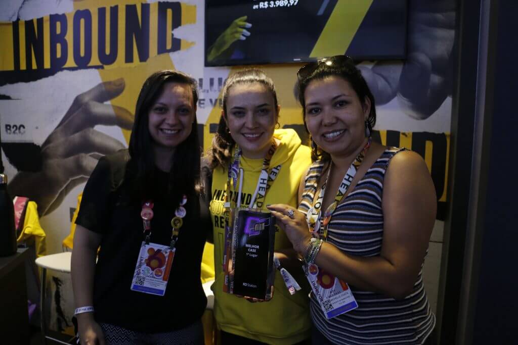 CEO da Layer Up e responsáveis pelo marketing do Grupo Playcenter durante o evento