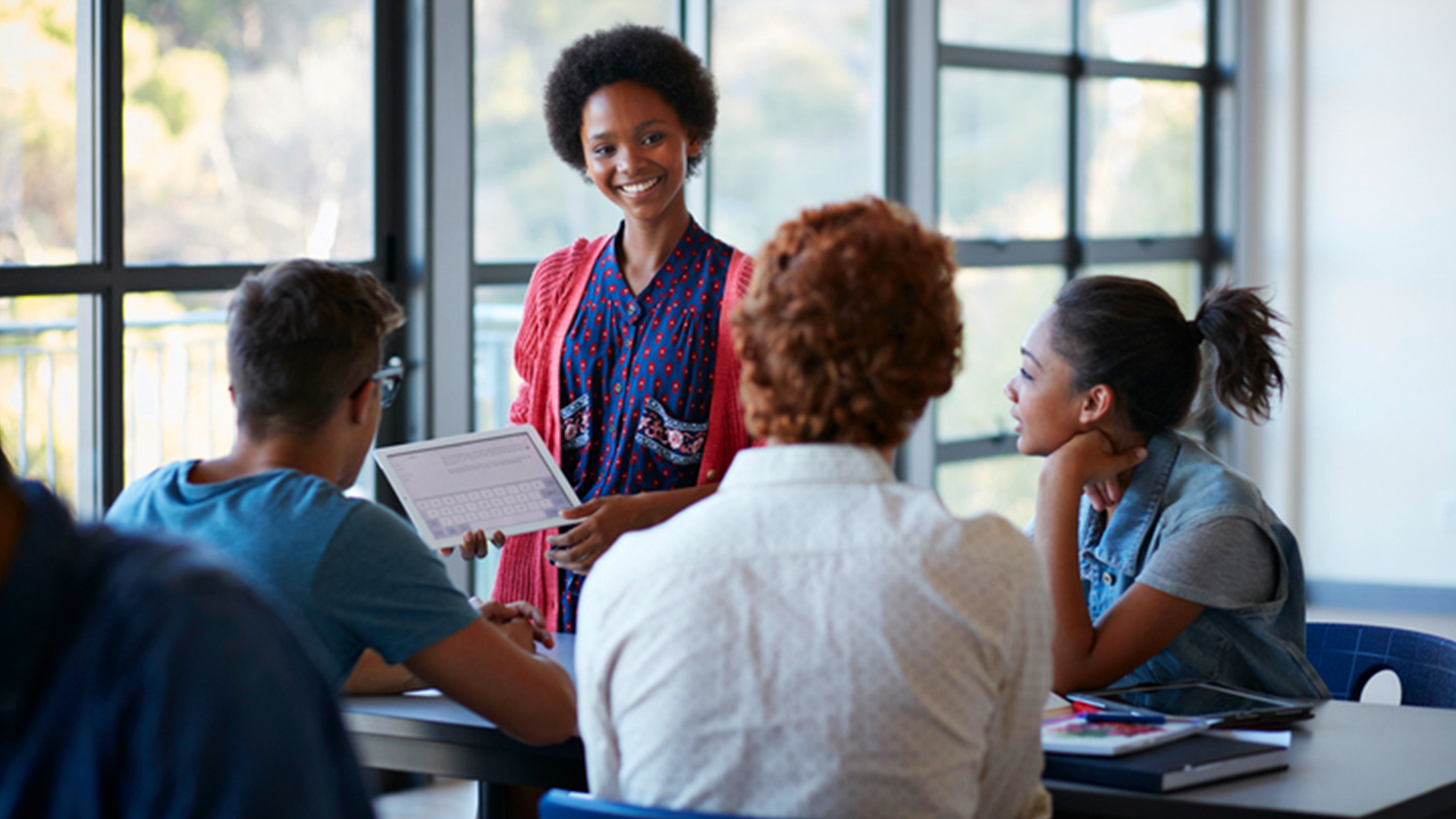 Transforme a escola com soluções da SM Educação