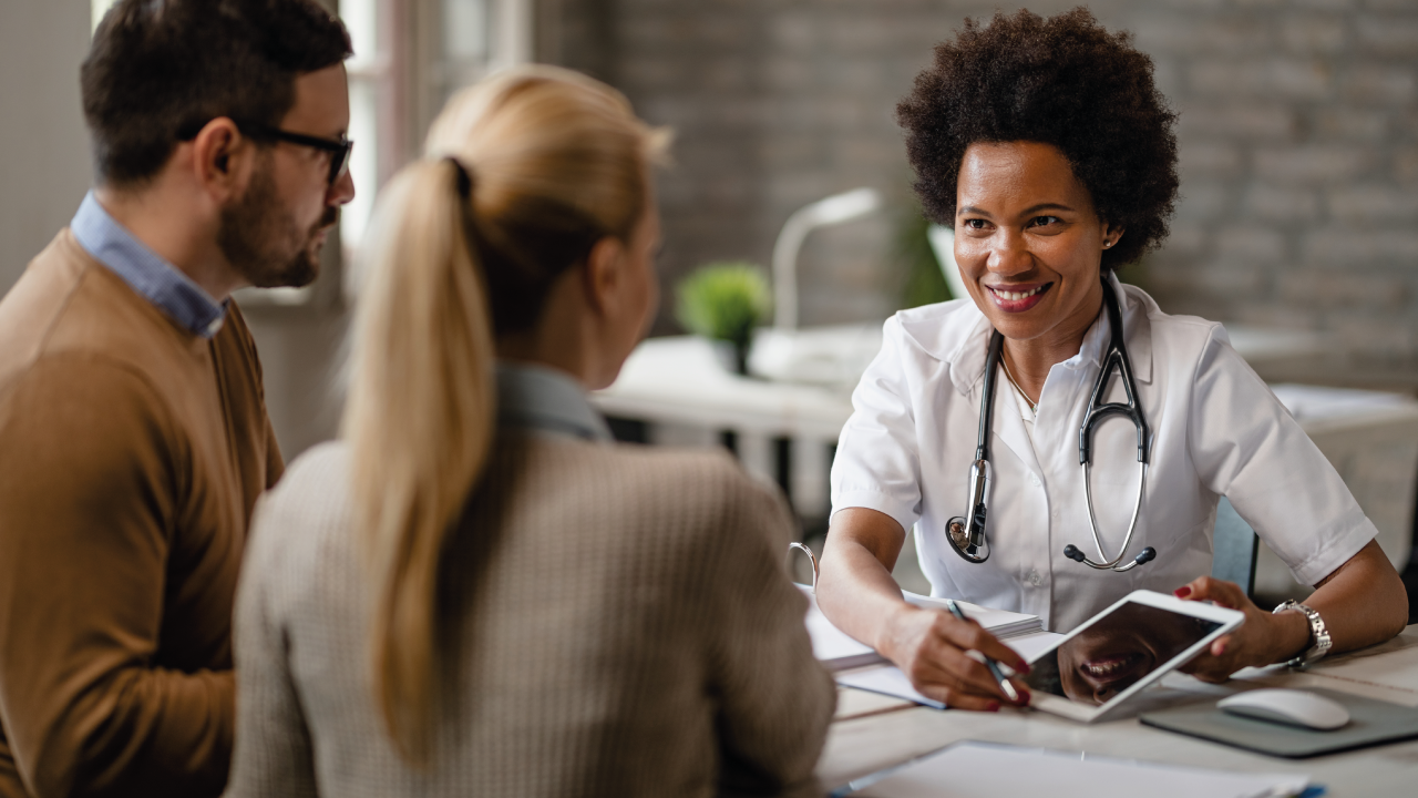 Anvisa aprova a venda de dispositivo que permite realização de exames por celular