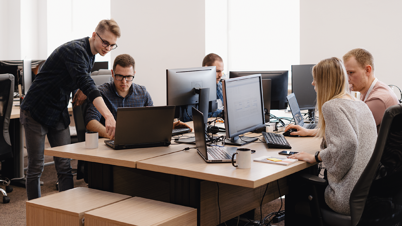 Pequenos negócios: construção, alimentos e transportes geram 110 vagas de trabalho no primeiro semestre